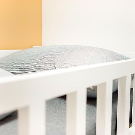 Shared Room At Lockhart Road 414 香港 外观 照片